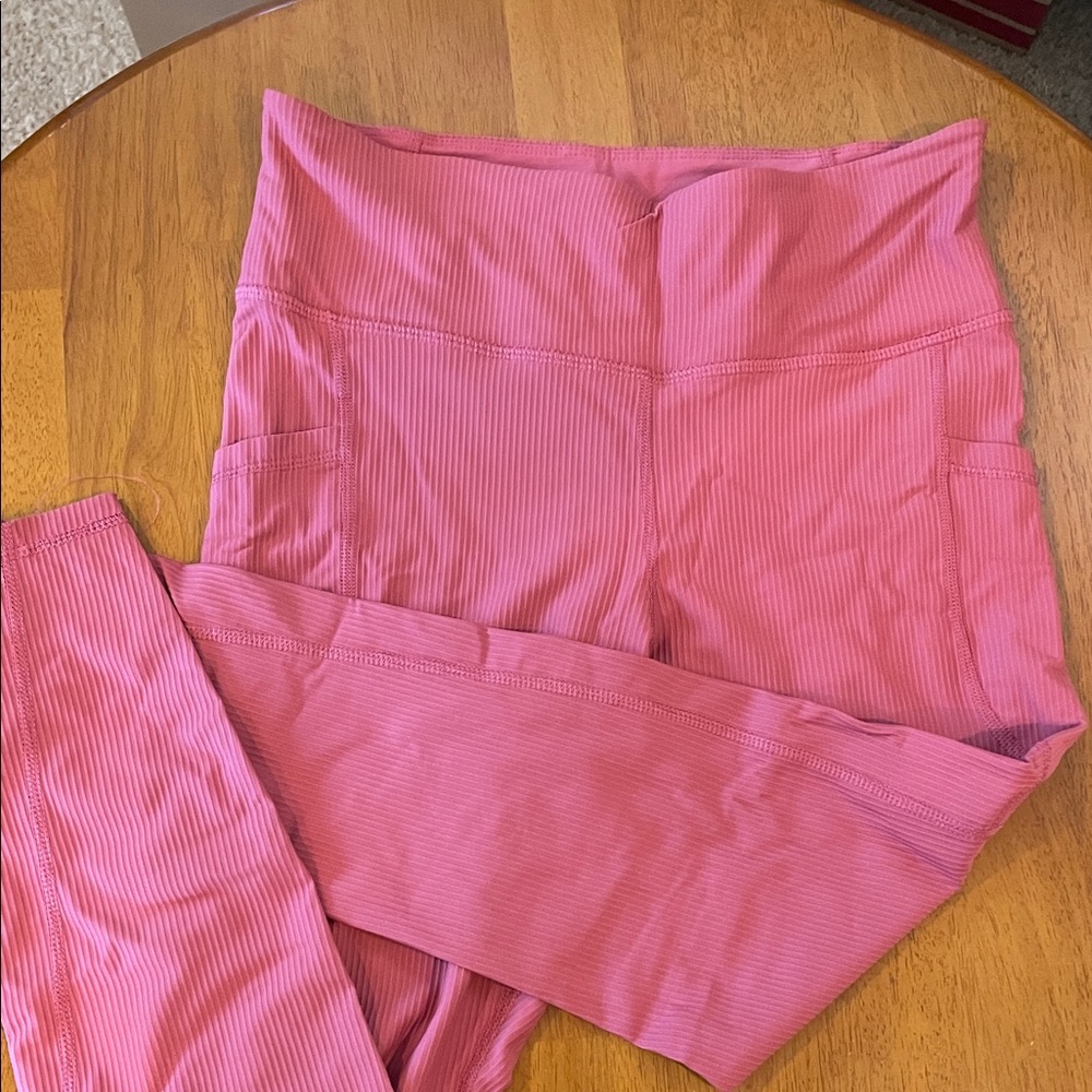 Old Navy Active Go-Dry Pink Leggings